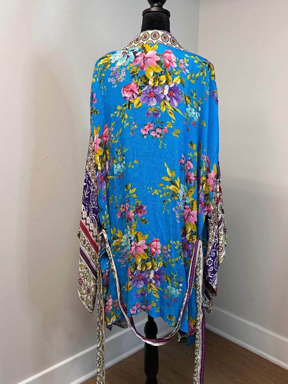 Aratta Garden of Eden Kimono
